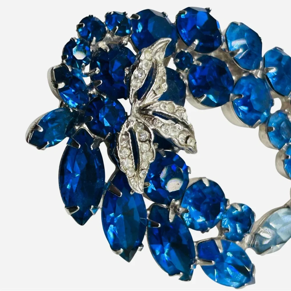Stunning Vintage Ombre’ Blue Rhinestone Leaf Brooch